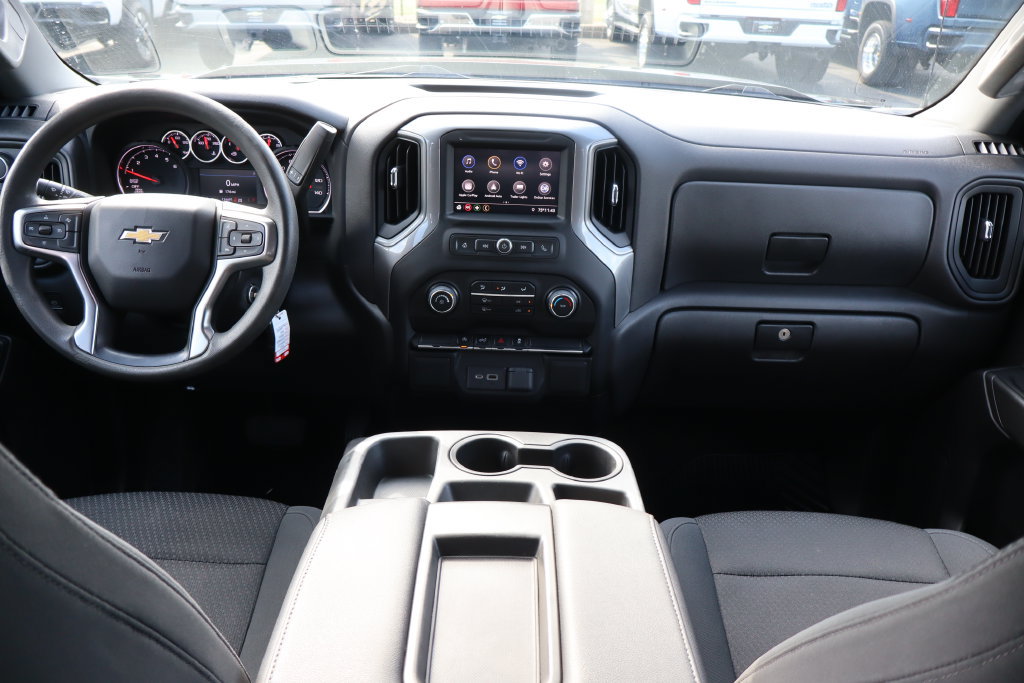 Used 2022 Chevrolet Silverado 1500 Custom w/ Safety Confidence Package AWD/4WD image 14