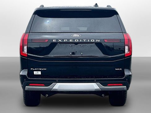 Used 2026 Ford Expedition Max Platinum w/ Driver's Package AWD/4WD image 4
