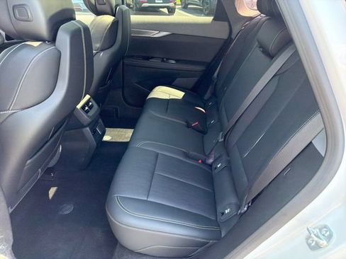 Certified 2025 Cadillac Optiq Luxury 2 w/ LPO, Floor Liner Package AWD/4WD image 25