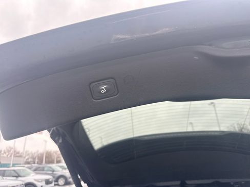 Used 2024 Ford Edge SEL w/ Convenience Package image 13