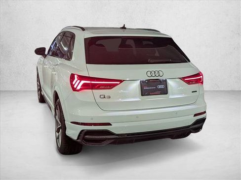 Certified 2025 Audi Q3 2.0T Premium w/ Convenience Package image 8