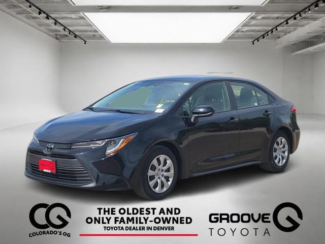 Used 2024 Toyota Corolla LE FWD image 1