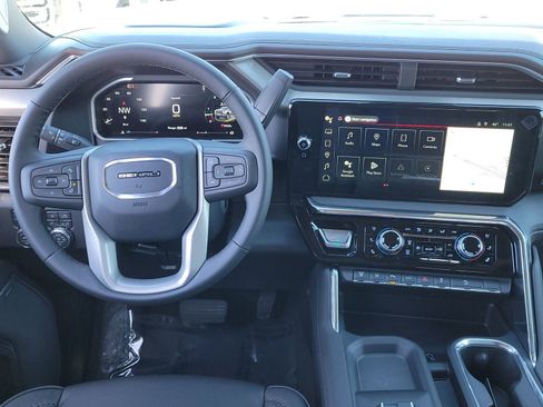 New 2026 GMC Sierra 2500 Denali w/ Denali Reserve Package AWD/4WD image 8