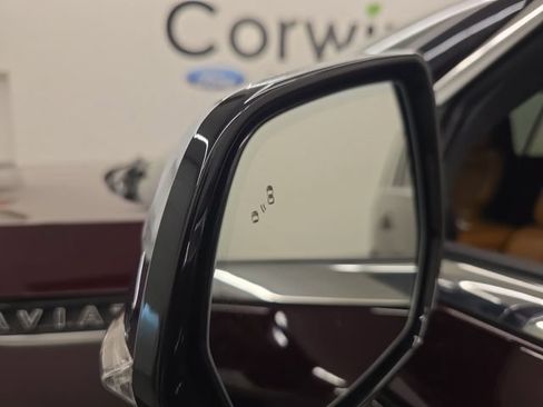 Used 2022 Lincoln Aviator Black Label w/ Dynamic Handling Package AWD/4WD image 40