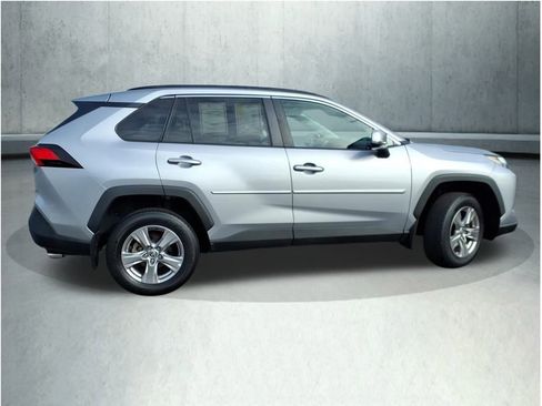 Certified 2022 Toyota RAV4 XLE image 29