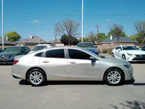 Used 2016 Chevrolet Malibu LT w/ Leather Package image 5