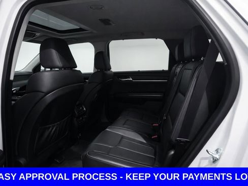 Used 2022 Hyundai Palisade SEL w/ 8P Bench Seat Package FWD image 16