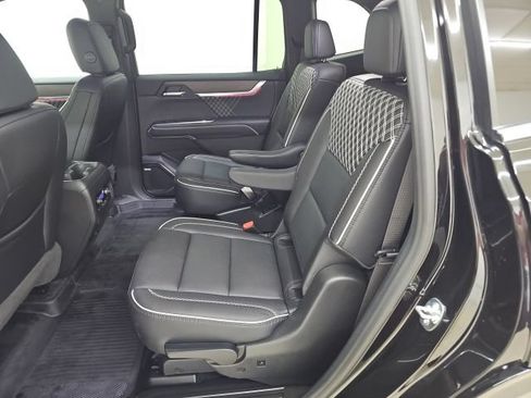 Used 2026 GMC Acadia Denali w/ Super Cruise Package AWD/4WD image 3