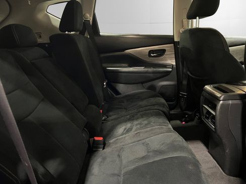 Used 2018 Nissan Murano SV image 18