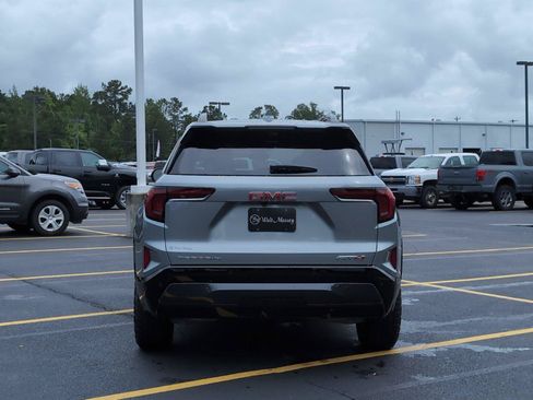 Used 2026 GMC Terrain AT4 w/ Convenience Package III AWD/4WD image 4