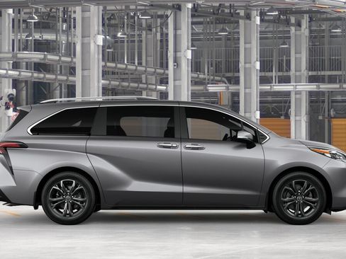 New 2026 Toyota Sienna Platinum AWD/4WD image 12