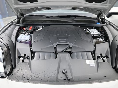 New 2025 Porsche Cayenne Coupe image 15