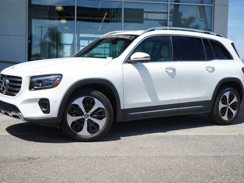 Used 2026 Mercedes-Benz GLB 250 image 3