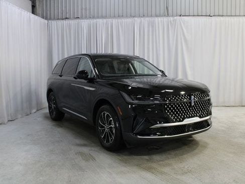 New 2026 Lincoln Nautilus Premier w/ Equipment Group 102A AWD/4WD image 30