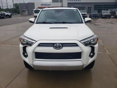 Used 2024 Toyota 4Runner TRD Off-Road Premium w/ Moonroof Package AWD/4WD image 10