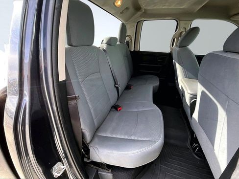 Used 2017 RAM 1500 Express image 29