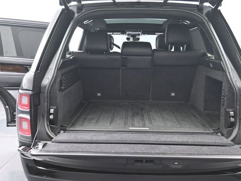 Used 2020 Land Rover Range Rover Long Wheelbase HSE image 14