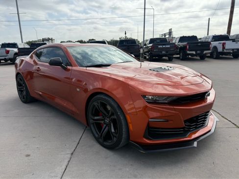 Used 2022 Chevrolet Camaro SS RWD image 5