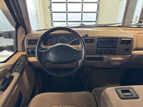 Used 1999 Ford F250 XLT image 14