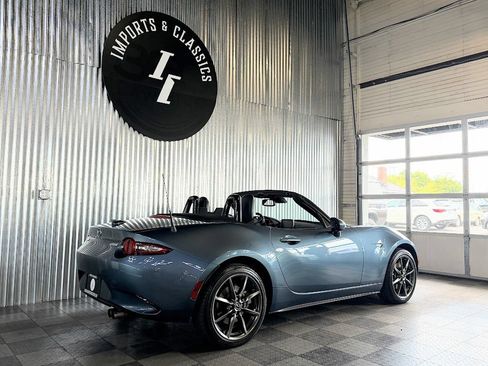 Used 2016 MAZDA MX-5 Miata Grand Touring RWD image 8