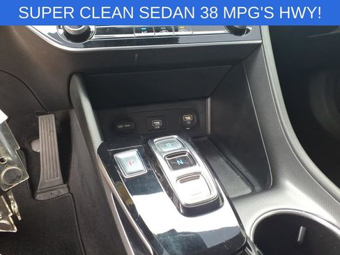 Used 2020 Hyundai Sonata SE image 25