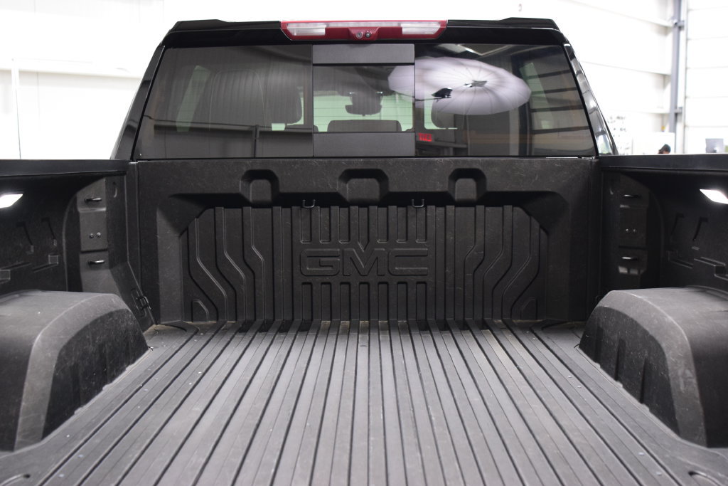 Used 2024 GMC Sierra 1500 Denali Ultimate AWD/4WD image 26