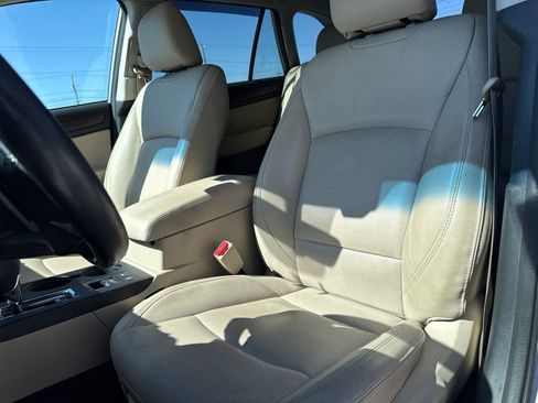 Used 2018 Subaru Outback 2.5i Limited AWD/4WD image 7