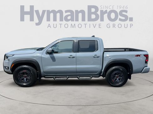 Certified 2025 Nissan Frontier PRO-4X w/ Pro Premium Package AWD/4WD image 9