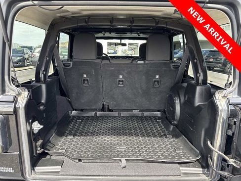 Used 2018 Jeep Wrangler Unlimited Sport S image 5