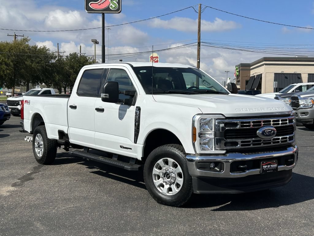 Used 2024 Ford F250 XLT w/ FX4 Off-Road Package AWD/4WD image 2