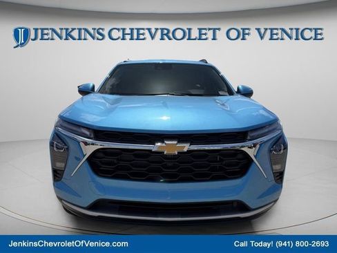 New 2026 Chevrolet Trax LT w/ Driver Confidence Package FWD image 12