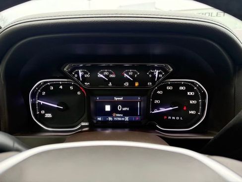 Used 2020 GMC Sierra 2500 SLT w/ SLT Convenience Package image 19