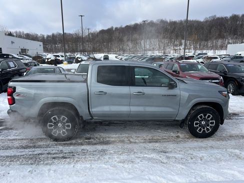 Used 2024 Chevrolet Colorado Z71 w/ Z71 Convenience Package 2 image 6