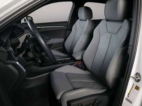 Certified 2023 Audi Q3 2.0T Premium Plus w/ Premium Plus Package image 10