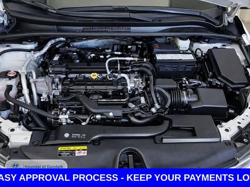 Used 2025 Toyota Corolla LE w/ LE Premium Package FWD image 18