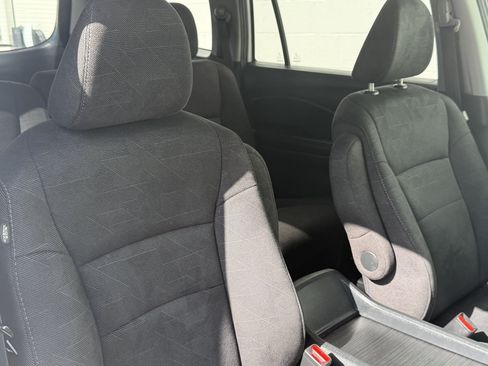 Used 2020 Honda Pilot EX image 30