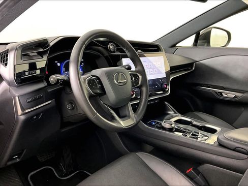 Used 2023 Lexus RZ 450e Premium image 17