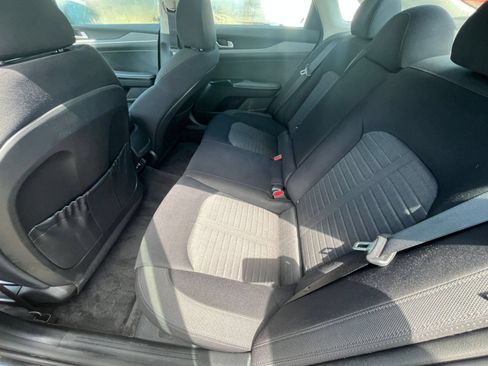 Used 2025 Kia K5 LXS FWD image 27