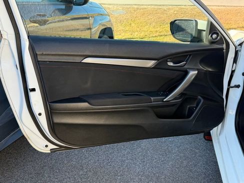 Used 2017 Honda Civic Si image 9