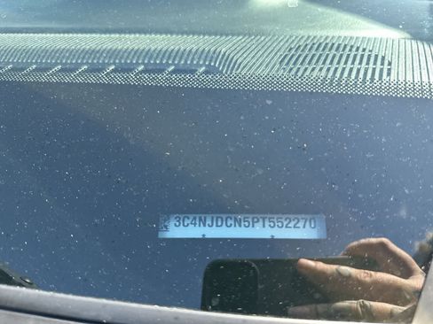 Certified 2023 Jeep Compass Limited AWD/4WD image 33