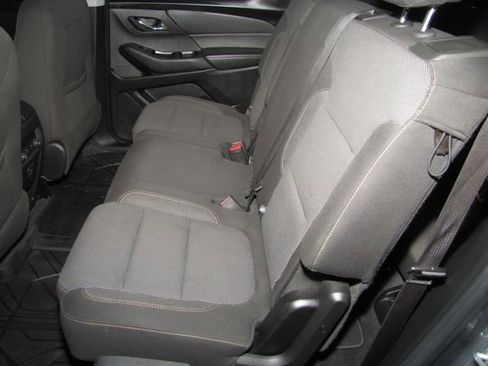 Used 2020 Chevrolet Traverse LS w/ LPO, Black Accent Package FWD image 12