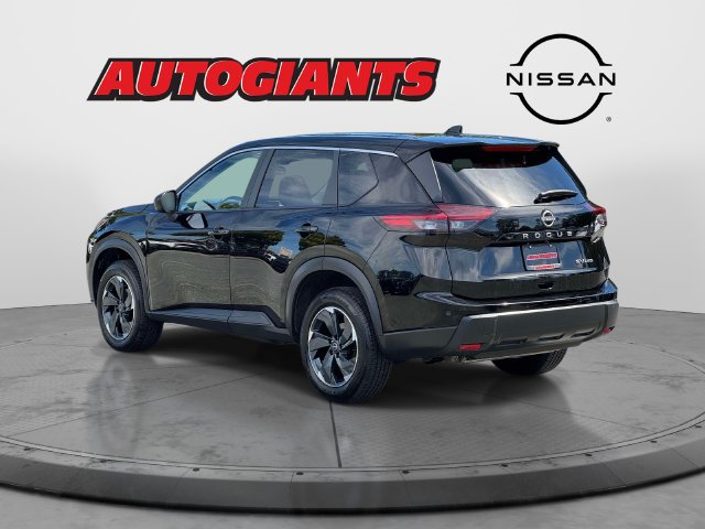 Used 2024 Nissan Rogue SV AWD/4WD image 5
