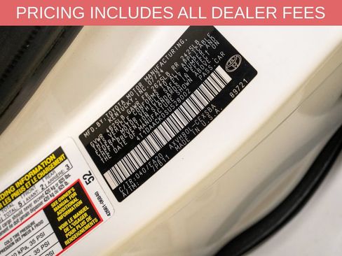 Used 2025 Toyota Camry SE FWD image 19