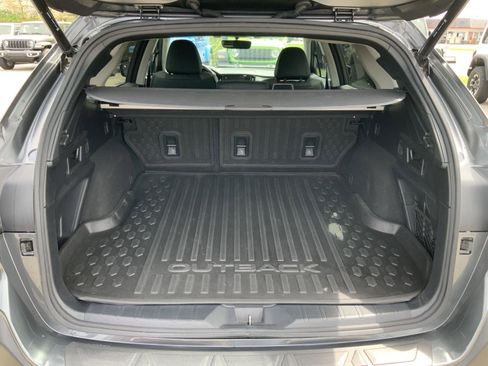 Used 2021 Subaru Outback Onyx Edition XT w/ Popular Package #2 image 8