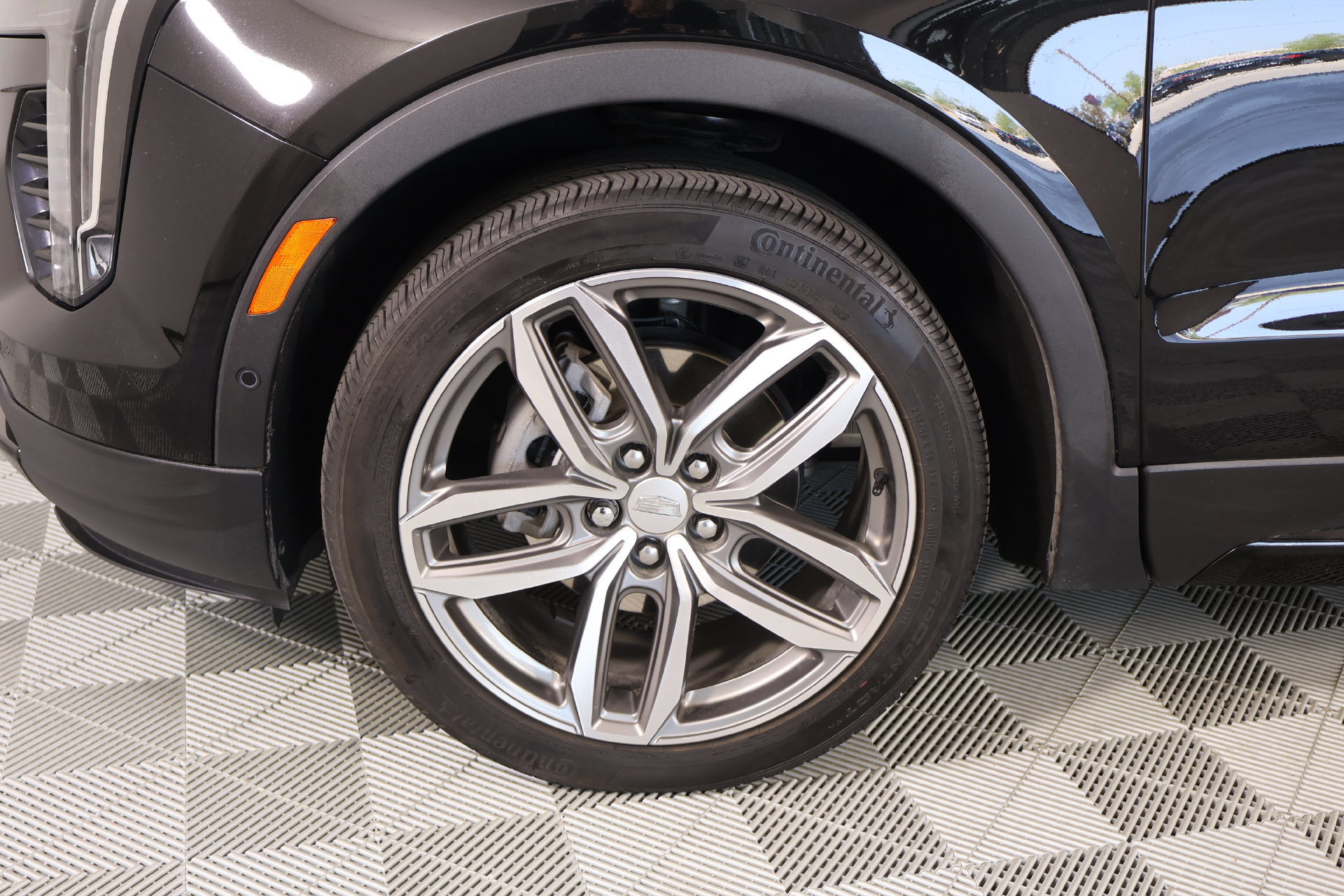 Used 2023 Cadillac XT4 Sport FWD image 18