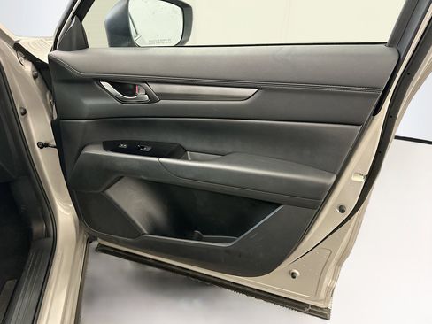 Used 2025 MAZDA CX-5 AWD 2.5 S w/ Preferred Package image 35