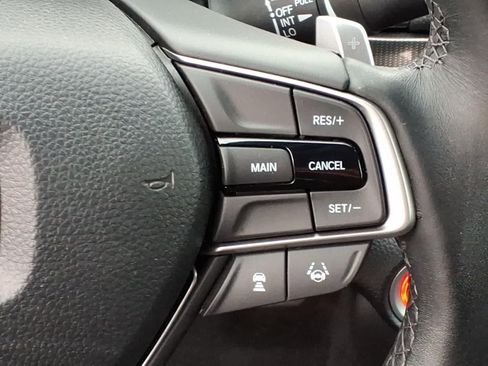 Used 2018 Honda Accord Sport image 18