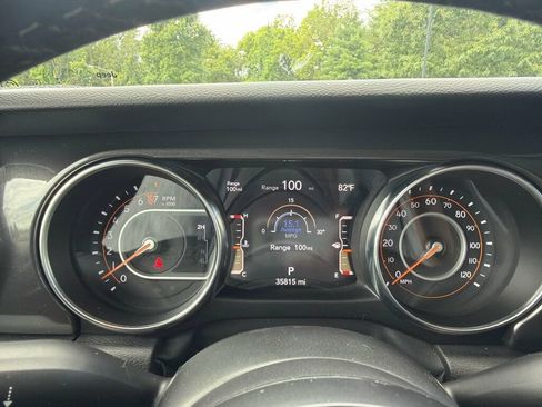 Used 2022 Jeep Gladiator Sport AWD/4WD image 21