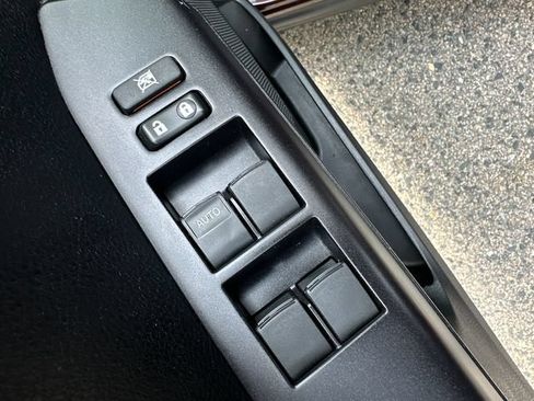 Used 2018 Toyota RAV4 LE w/ All Weather Liner Package AWD/4WD image 26