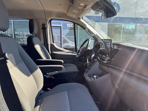 Used 2023 Ford Transit 350 XLT RWD image 10